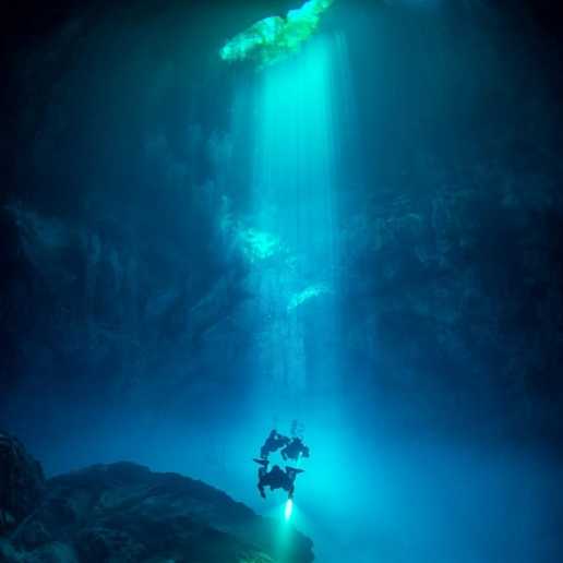 The Pit Cenote diving