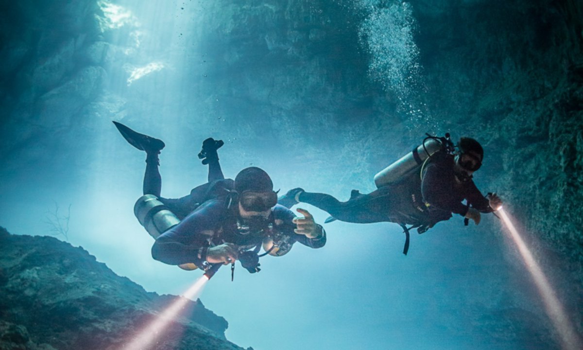 Cenote diving tours