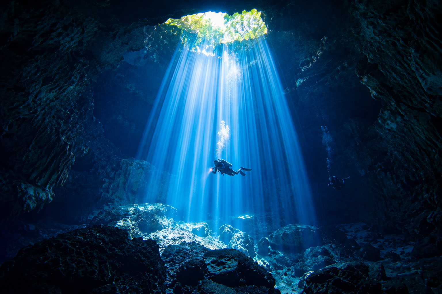 The Pit Cenote Mexico – Complete Diving Guide